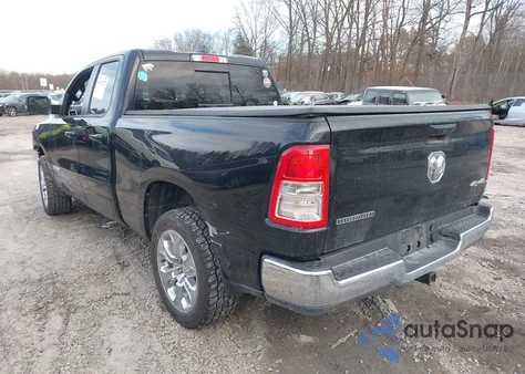 2021 Ram 1500 Big Horn 4X4 6'4 Box z USA, uszkodzony, nr VIN 1C6RRFBG6MN579456